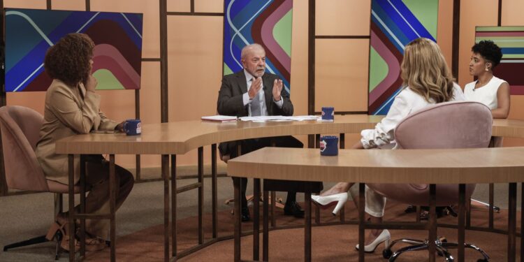 "Vamos ver quem é quem", diz Lula sobre redução da jornada de trabalho